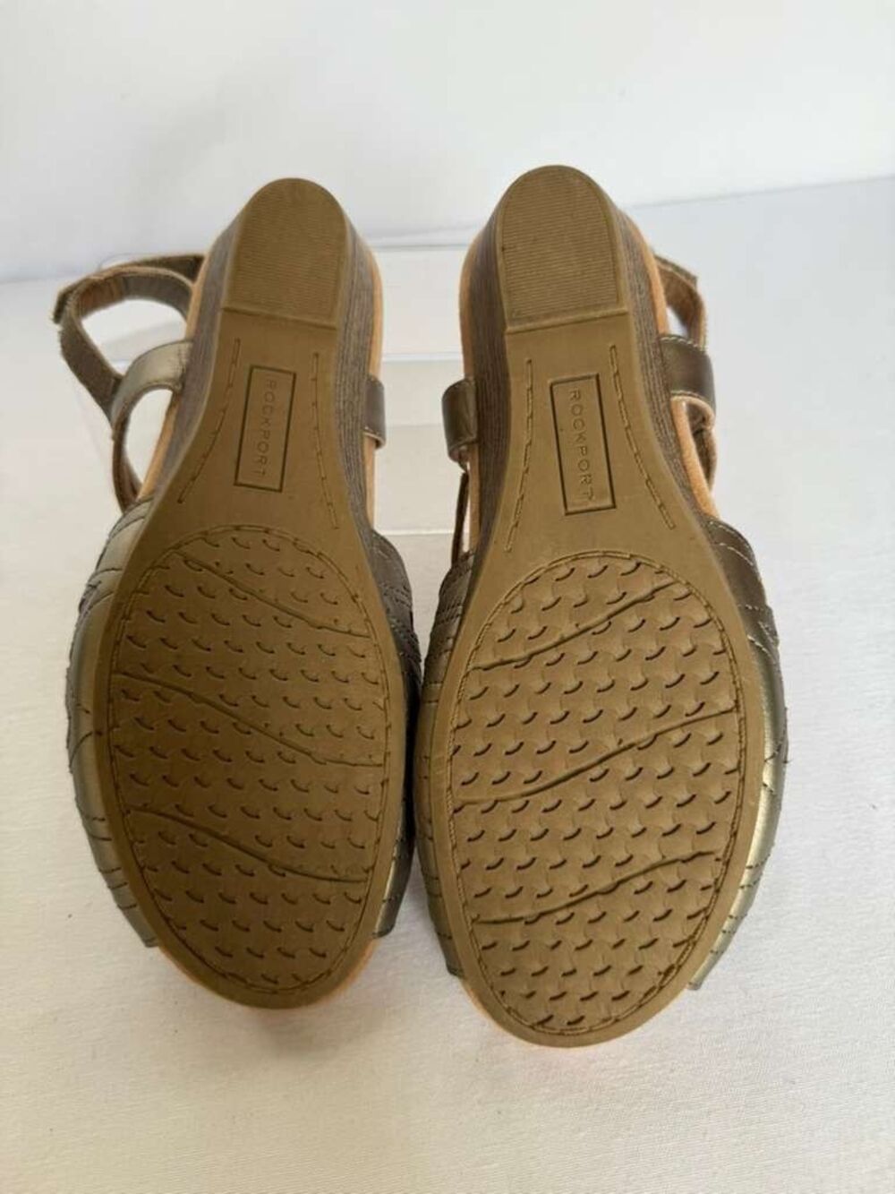 Rockport Cobb Hill Women’s Sandals Size 8.5 Bronze Leather Wedge Comfort - Picture 5 of 5